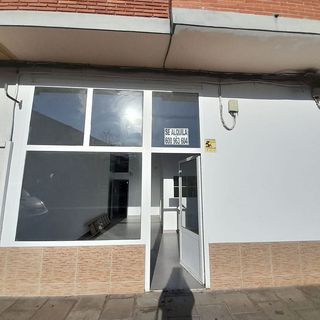 Local comercial en alquiler en Santoña
