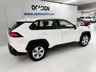 Toyota Rav4 2.5l 220H Business 4WD