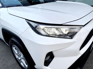 Toyota Rav4 2.5l 220H Business 4WD