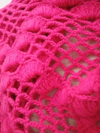 Pañoleta artesanal tejida a mano