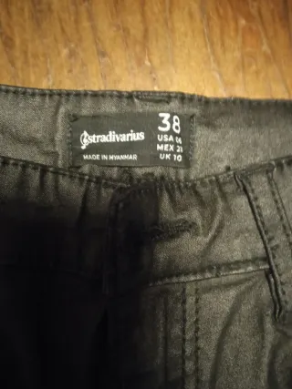 Pantalón Stradivarius Negro