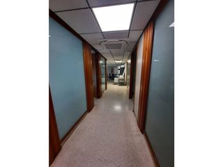 Local comercial en venta en Eixample Sud – Migdia en Girona