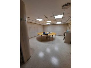 Local comercial en venta en Eixample Sud – Migdia en Girona