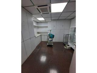 Local comercial en venta en Eixample Sud – Migdia en Girona