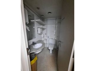 Local comercial en venta en Eixample Sud – Migdia en Girona