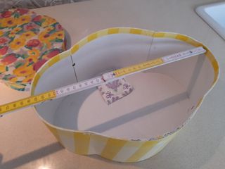 Scatola a forma di cuore floreale