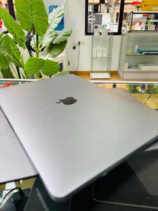 MacBook Pro 13 2020 A2289 i5 8GB 256GB