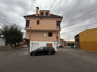 Local comercial en venta en Casarrubios del Monte pueblo en Casarrubios del Monte