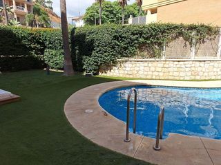 Piso en alquiler en Torrequebrada en Benalmádena