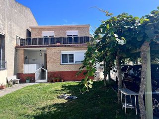 Chalet en venta en Perillo en Oleiros