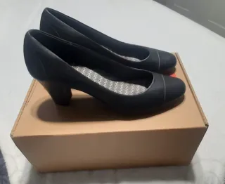 Zapatos de salón Camper negros comodisimos