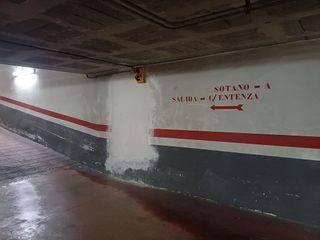 Garaje en venta en La Nova Esquerra de l'Eixample en Barcelona