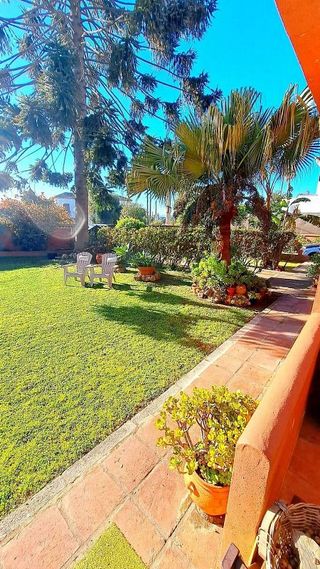 Chalet en venta en La Granja-La Colina-Los Pastores en Algeciras