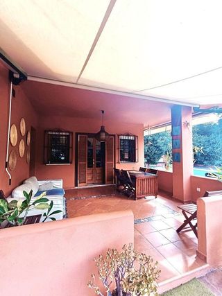 Chalet en venta en La Granja-La Colina-Los Pastores en Algeciras
