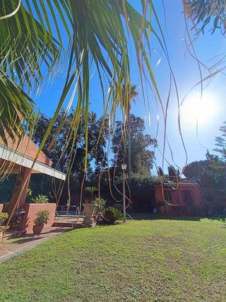 Chalet en venta en La Granja-La Colina-Los Pastores en Algeciras