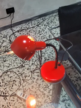 Lampada scrivania Nuova Veneta Lumi vintage rossa