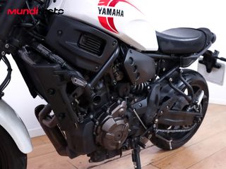 YAMAHA XSR 700