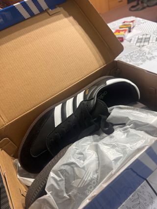 Adidas Samba Deportivas Negras y Blancas