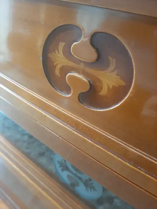 Mueble TV madera de cerezo maciza  y cristal