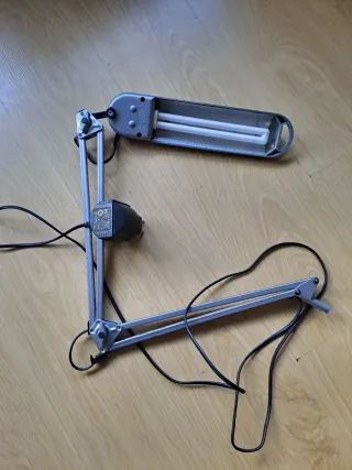 Lámpara de mesa Flexo Lival Aplique