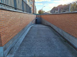 Garaje en venta en Arturo Eyres - La Rubia en Valladolid