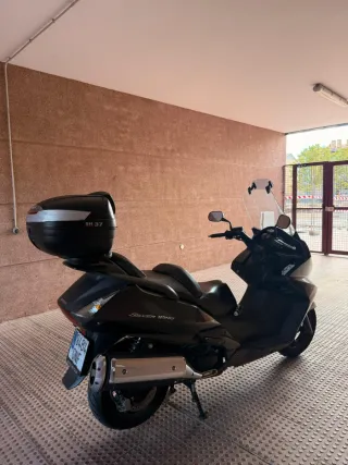 Honda Silverwing 400