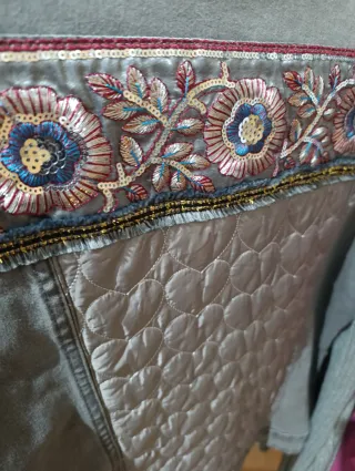 Chaqueta Desigual gris con detalles étnicos Talla