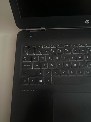 Ordenador portátil HP Pavilion negro