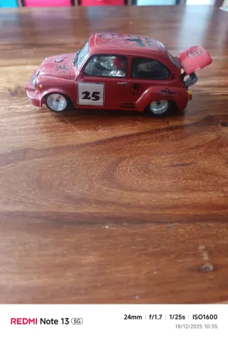 Coche 1/24 Abarth 600