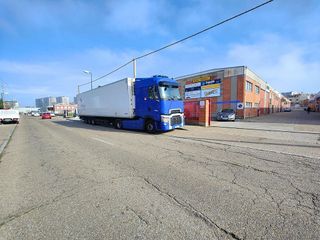 Nave industrial en venta en Arcas Reales - Pinar del Jalón en Valladolid