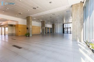 Local comercial en alquiler en El Clavín-Valdeluz en Guadalajara