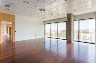 Local comercial en alquiler en El Clavín-Valdeluz en Guadalajara