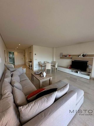 Piso en alquiler en Los Naranjos - Las Brisas en Marbella