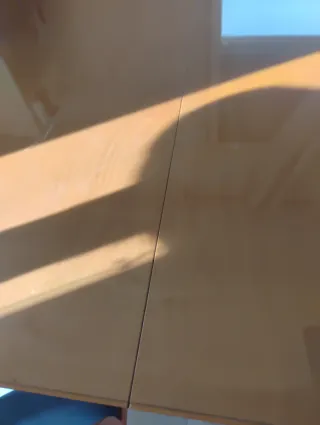 Mesa de salón madera y cristal, extensible.