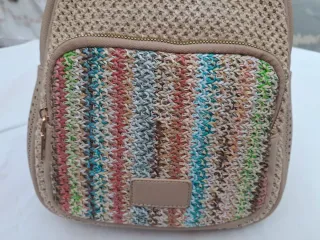 Mochila Beige y Multicolor