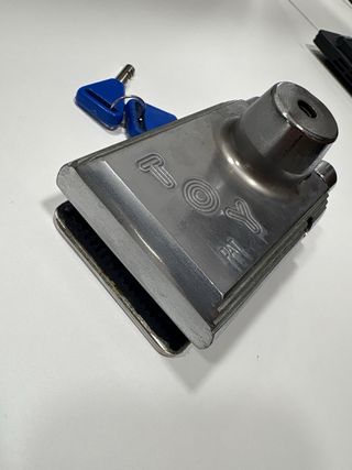 Cerradura para puerta de cristal con 2 llaves