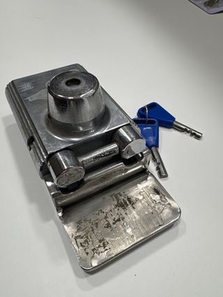 Cerradura para puerta de cristal con 2 llaves