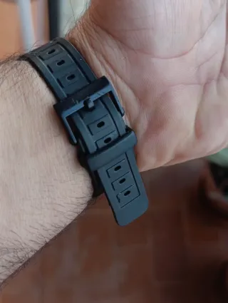 Reloj Casio analógico MRW-200H - Batería y pulsera