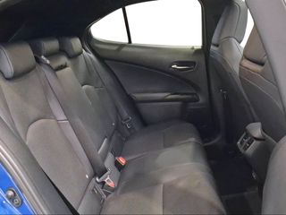 Lexus UX 2.0 300h Relax Plus 4X4