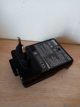 Cargador Batería Nikon MH-24