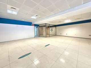 Local comercial en venta en Centro en Almería