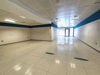 Local comercial en venta en Centro en Almería