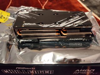 Tarjeta Gráfica AMD RX 7800 XT 16GB