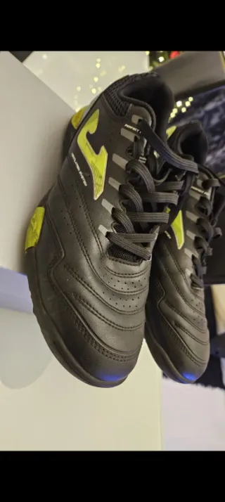 Scarpe da calcetto Joma nere e verdi