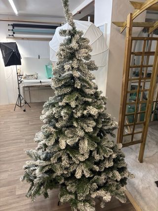 Árbol Navidad Frondoso 2,10m tengo dos unidades.