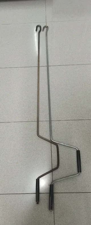 2 Ganchos Metálicos para Toldo