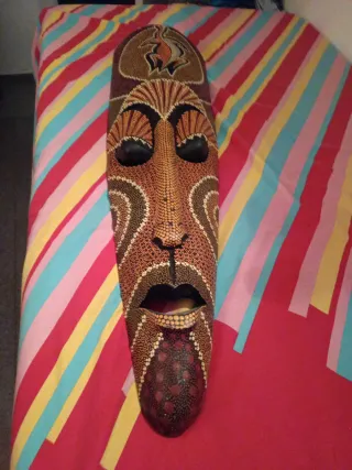 Máscara africana decorativa