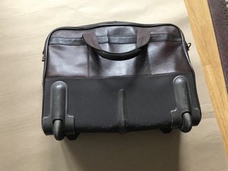 Maletín ejecutivo piel troley viaje