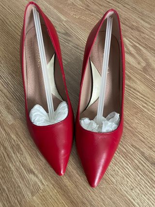 Zapatos de tacón rojos talla 36