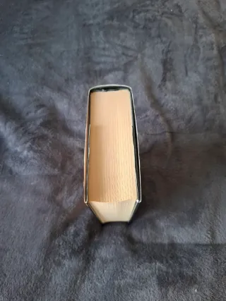 The host (El huésped) libro